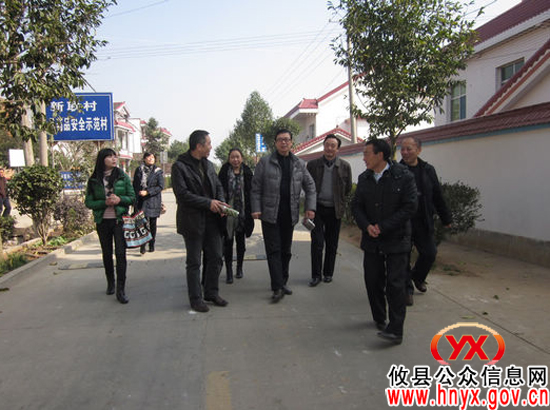 市委党校2011年工会干部班学员来攸县考察