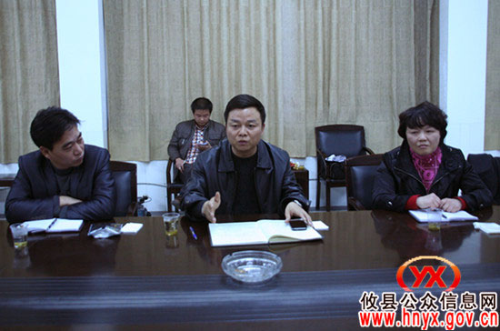 胡湘之一行到县三中现场办公为学校发展排忧解难