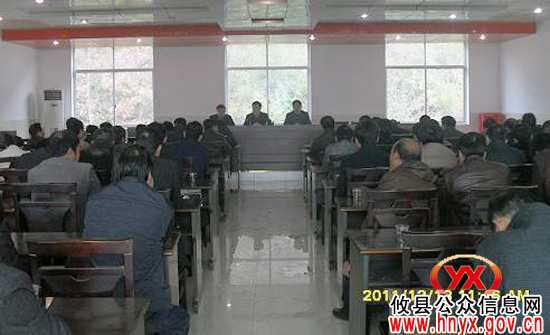 攸县鸾山镇组织有关人员参观全镇在建民生工程