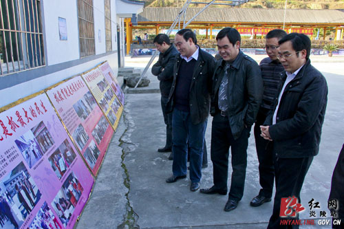 黄诗燕到中村、龙渣乡调研指导工作