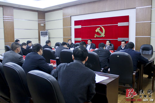 县委召开经济工作座谈会研究谋划明年经济工作