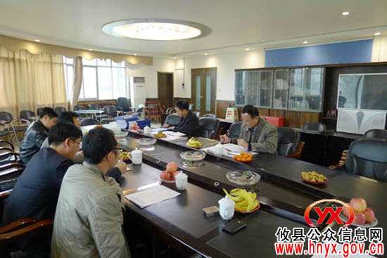 市委宣传部副部长李湘怀一行到攸县网岭镇考核工作