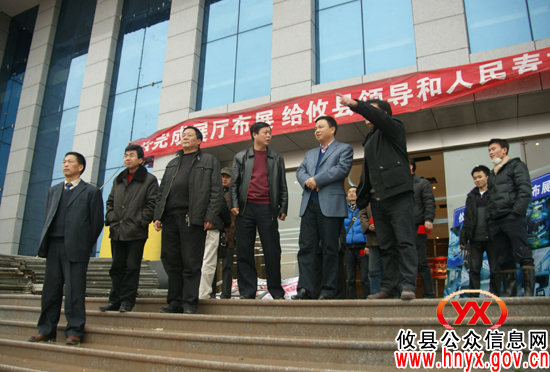 胡湘之在督查县规划展示馆时要求：保进度、保质量