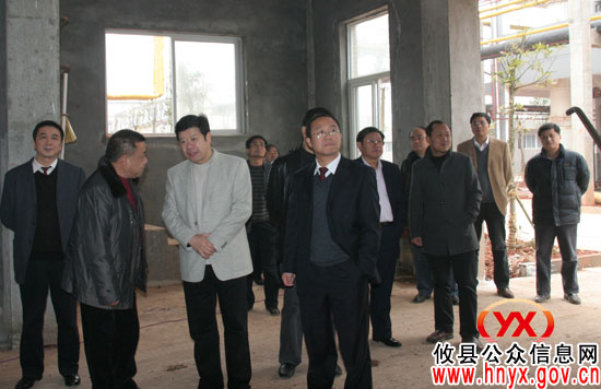 邝邹飞在攸州工业园视察时强调重大产业项目要抓实、抓好