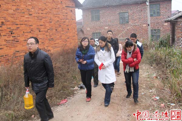 市青年文明号关爱茶陵寒门学子