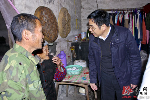 县委书记黄诗燕开展春节慰问活动