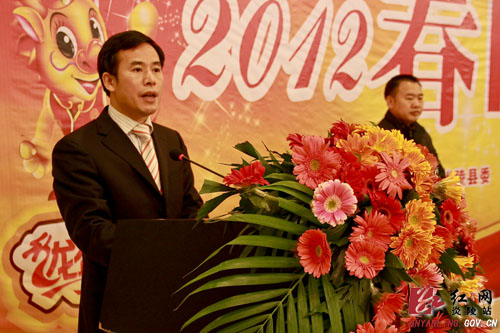 我县隆重举行2012年春节团拜会 各界干部群众共迎新年