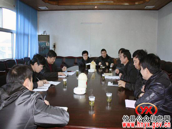 陈运发一行到县林业局调研指导工作