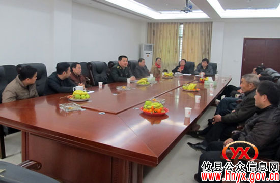 杨建平一行到石羊塘镇慰问县人大代表