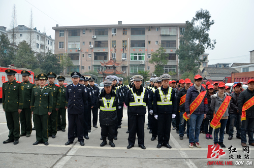 炎陵县举行2012春运交通安全启动仪式