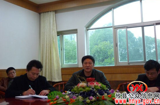 市统计局副局长谭祖德来攸县督查企业联网直报工作并给予好评