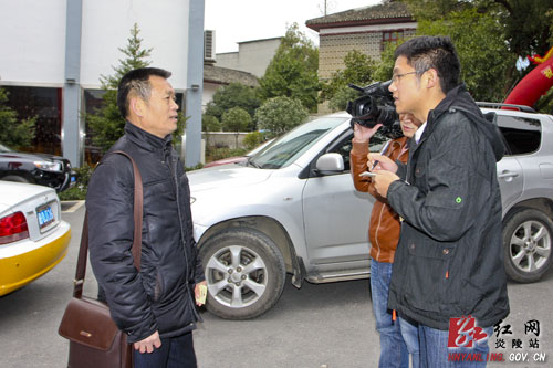 【＂两会＂快线】 人勤春早 农民人大代表报到最早