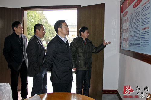 刘正平深入东片乡镇调研农村经济发展情况