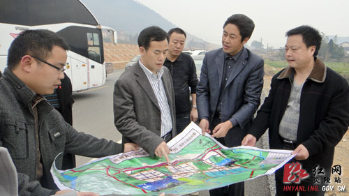 刘正平一行调研一区两园建设情况