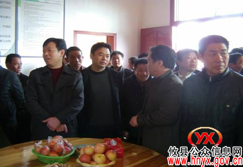 攸县石羊塘镇组团到丫江桥镇参观学习“城乡同治”工作
