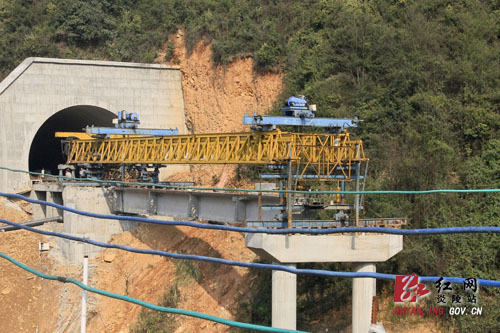 记者走访在建高速--第一站：炎陵高速