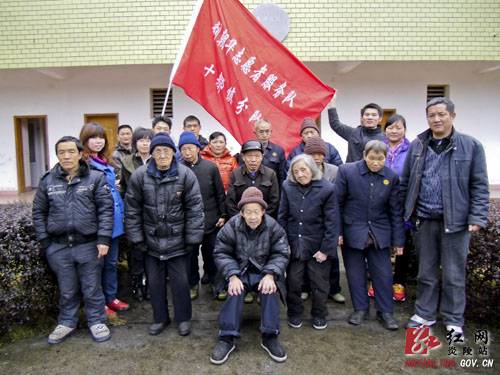 【学雷锋 见行动】十都镇团委积极组织开展＂学雷锋＂志愿服务活动