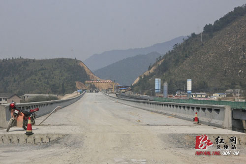 记者走访在建高速--第一站：炎陵高速