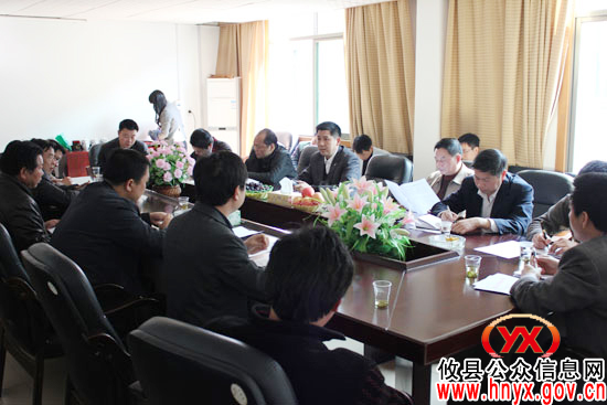 宾玉良一行到槚山乡调研交通道路工作