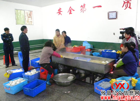 聚焦“3&middot;15”：攸县工商部门依法责令县城两家餐具消毒公司停业整顿