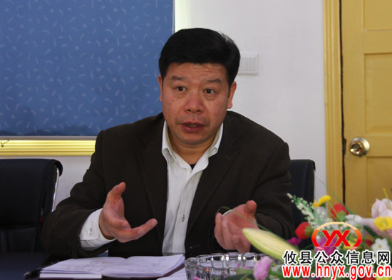 邝邹飞一行开展城区垃圾源头分类减量等工作调研