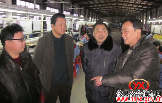 张益群一行深入有关企业调研工会工作