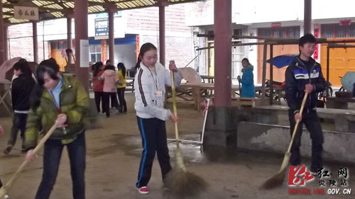 【学雷锋 在行动】十都镇中学开展学雷锋活动