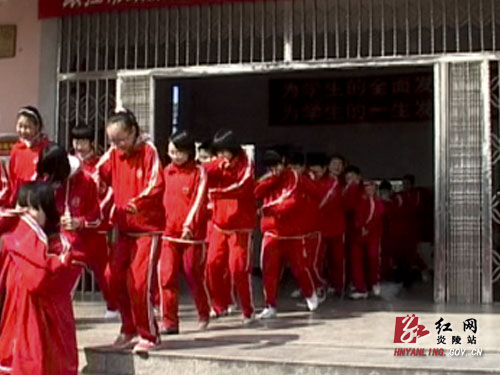 普及安全知识提高避险能力 炎陵一中举行应急演练