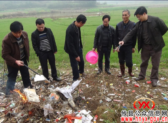 陈运发一行率“结对共建”办点单位负责人到渌田镇开展规劝活动