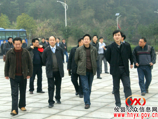 汨罗市人大常委组团来攸县考察“城乡同治”工作