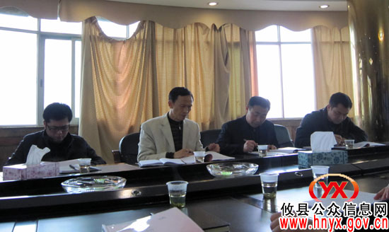 市编办党组书记龙金玉一行来攸县督查乡镇机构改革工作