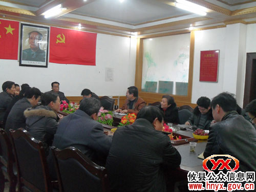 夏玉珠率调研组到丫江桥镇专题调研村民小组合并工作