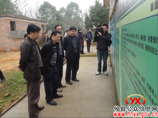 陈运发一行率“结对共建”办点单位负责人到渌田镇开展规劝活动