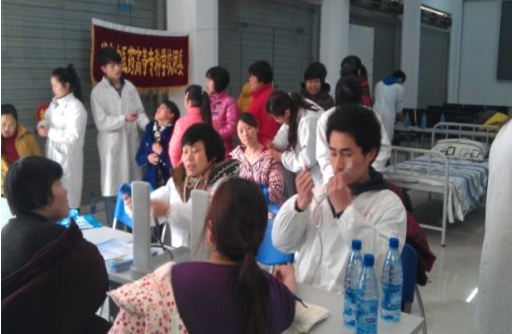芦淞区基层残联积极开展学雷锋助残活动