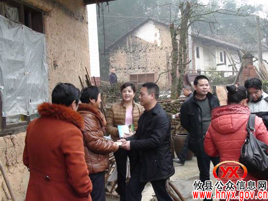 攸县文管局（博物馆）组织工作人员到“结对”村开展多项活动
