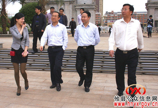 市委组织部副部长周琪及兄弟县市区委来攸县考察基层党建工作