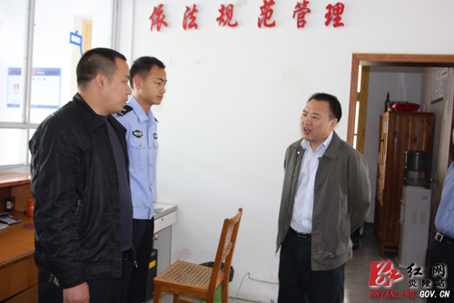 深入开展“四联四促”活动 为水口镇经济发展把脉
