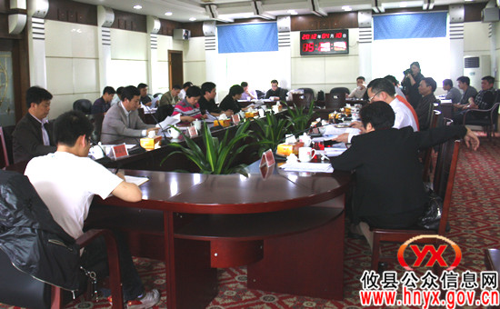 邝邹飞、胡湘之要求一次性通过创建省级文明县城测评