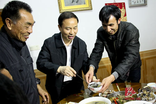 市委书记陈君文在炎陵考察调研