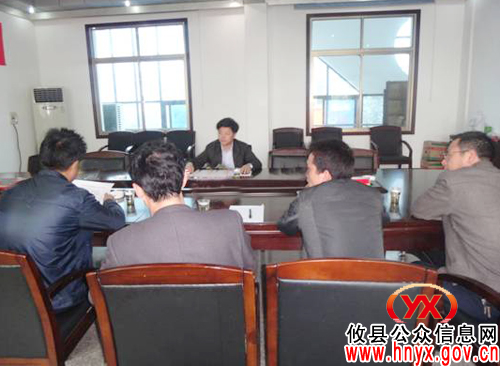 陈运发到县畜牧水产局调研动物防疫工作