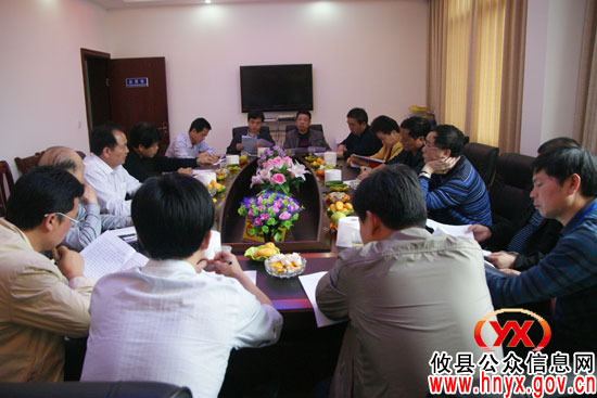 攸县人大常委会组织视察“高标准农田”项目建设