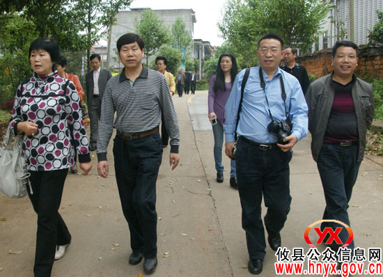 长沙各县（市）区人大教科文卫负责人组团来攸县考察“城乡同治”工作