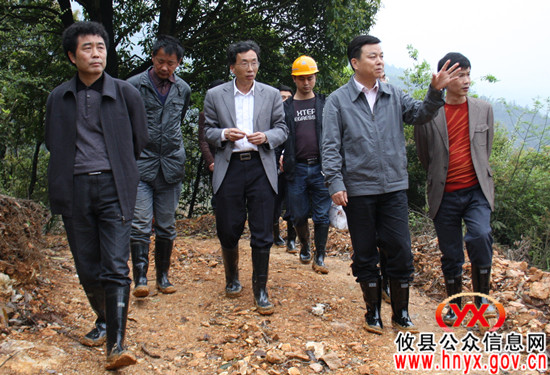 胡湘之要求：酒仙湖风景区“攸女仙境”在十月一日前对外开放