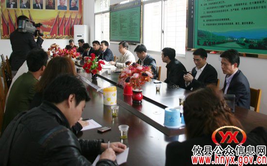 胡湘之一行到大同桥镇、新市镇督查春耕生产、春季造林和水利建设工作
