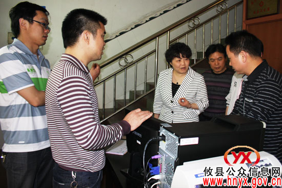 谈湘旭率队深入新市镇调研村级卫生室基本药物制度实施情况