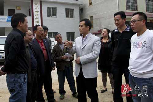 刘正平：引导文明祭扫 严控森林火险