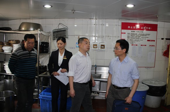 芦淞区开展宾馆、酒店行业食品安全督查