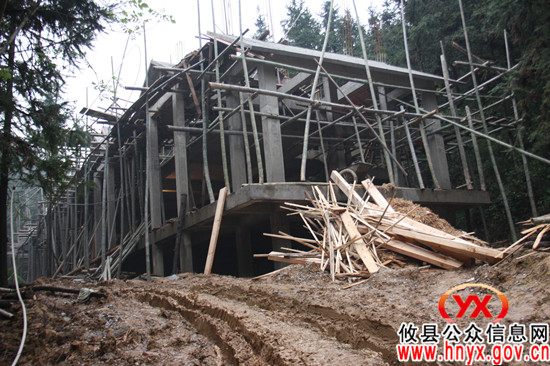 胡湘之要求：酒仙湖风景区“攸女仙境”在十月一日前对外开放