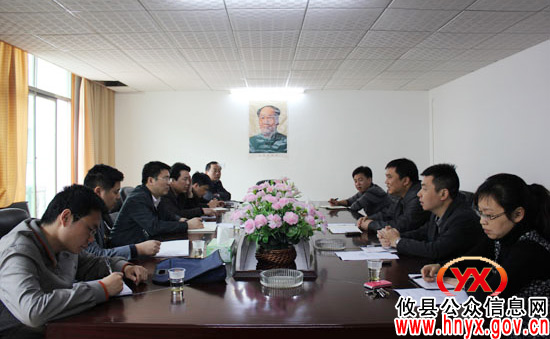 梁文明一行到槚山乡调研工作