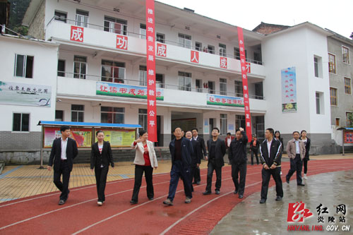 省政府教育督导团到炎陵县开展＂三评合一＂检查